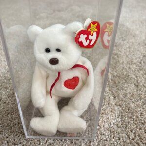 Collectible TY Valentino White Bear Beanie Baby Brown Nose in Case